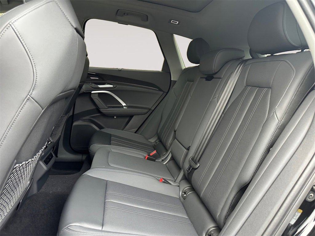 New 2025 Audi Q5 2.0T Premium Plus image 13