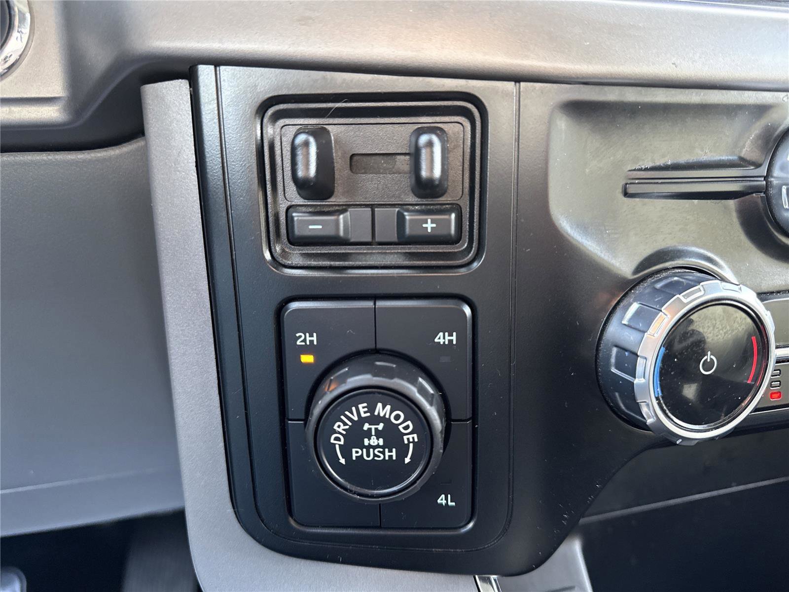 Used 2024 Ford F150 XLT w/ Equipment Group 302A MID image 25