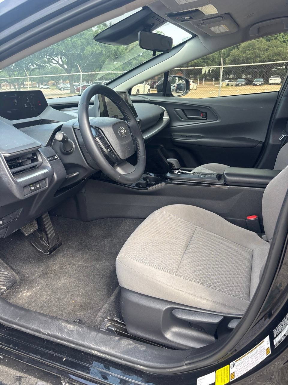 Used 2026 Toyota Prius LE FWD image 10