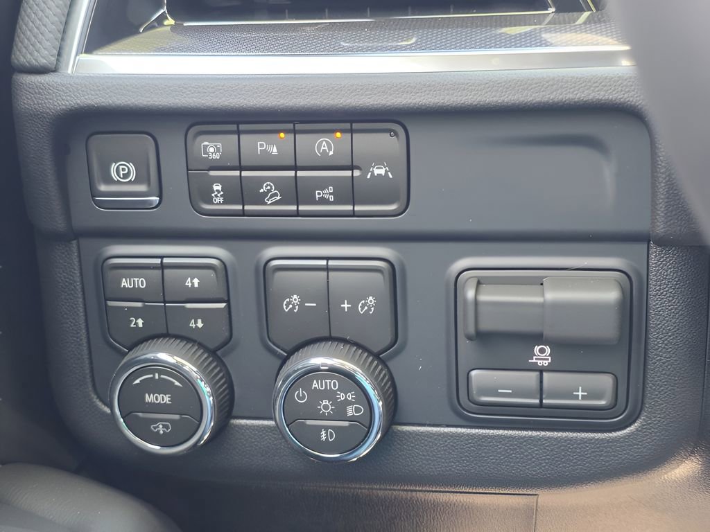 New 2026 Chevrolet Suburban RST image 28