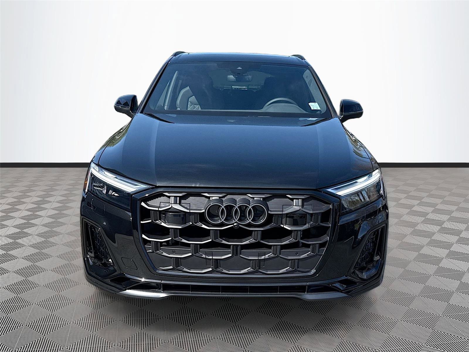 New 2026 Audi SQ7 Premium Plus AWD/4WD image 2
