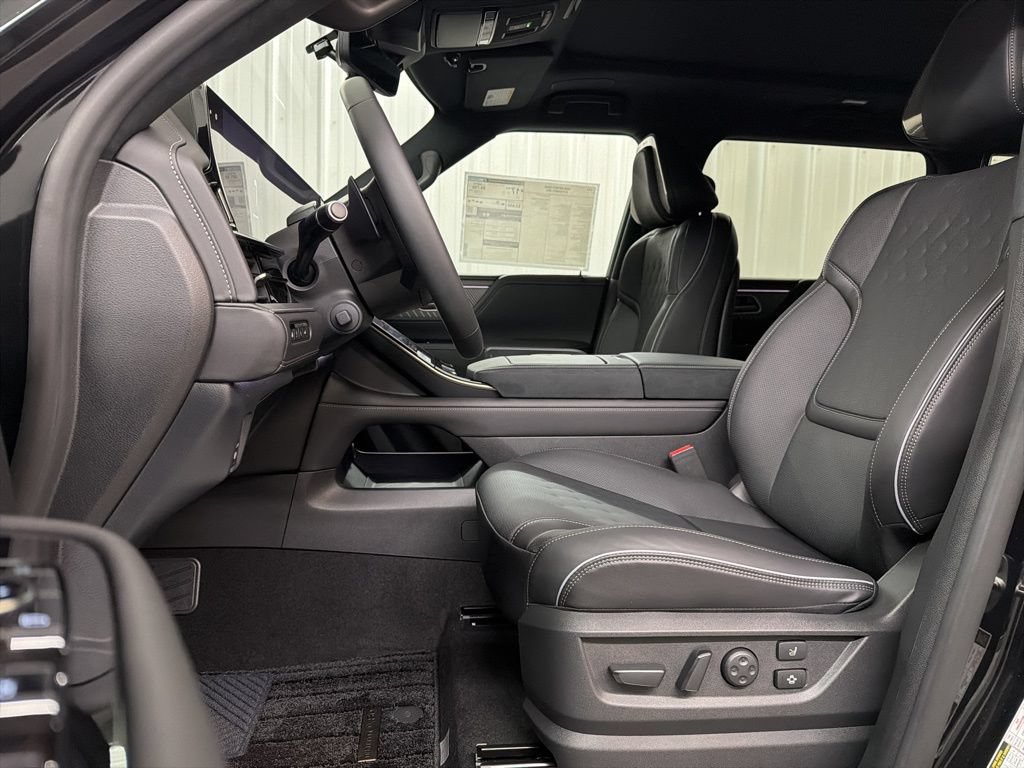 Certified 2026 INFINITI QX80 Autograph w/ Autograph Exterior Package AWD/4WD image 14