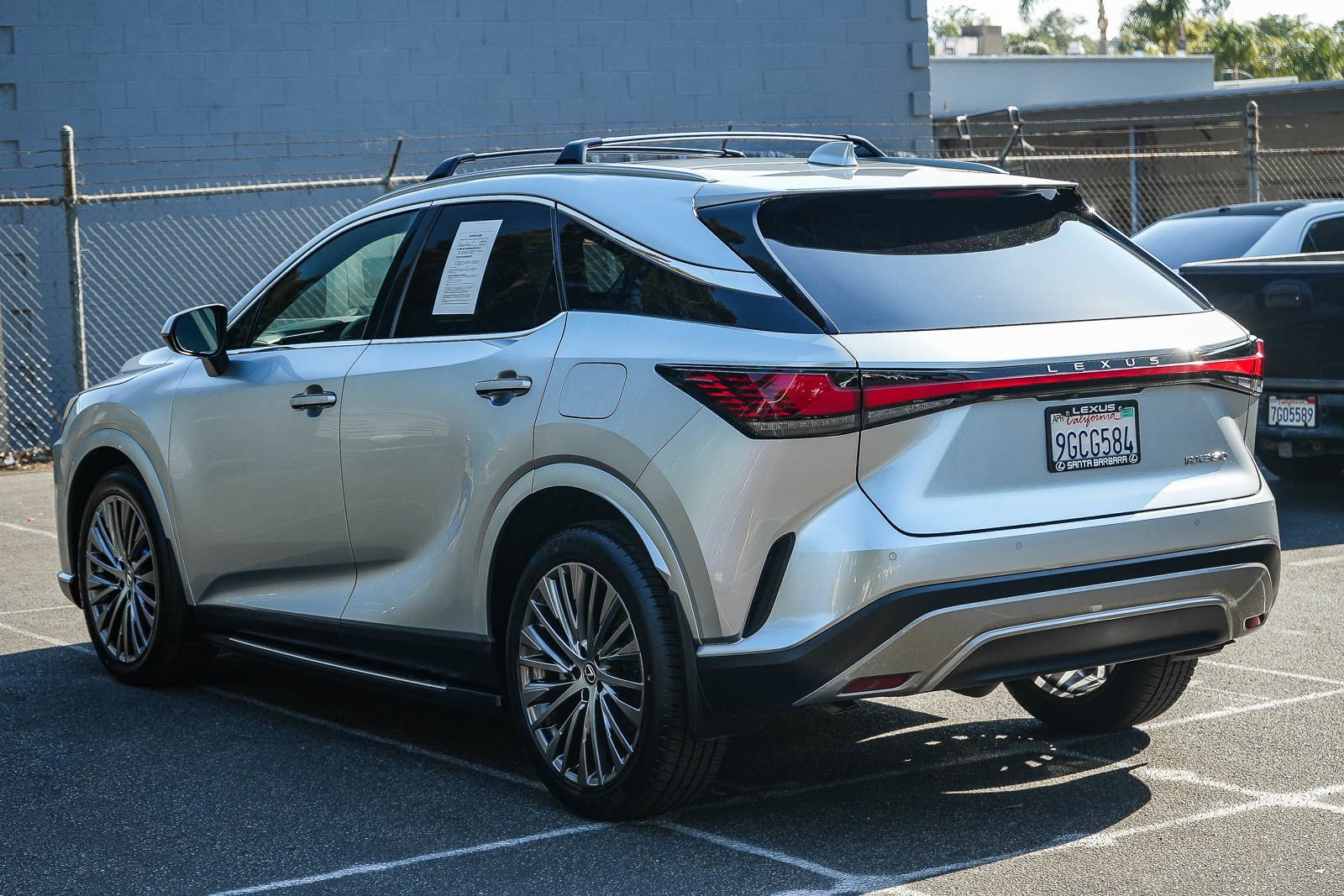Used 2023 Lexus RX 350 FWD w/ Accessory Package (A2) image 4