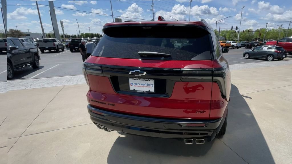 New 2026 Chevrolet Traverse RS w/ LPO, Floor Liner Package AWD/4WD image 9
