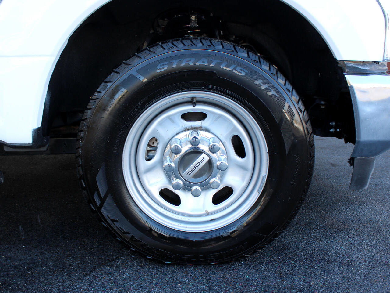 Used 2020 Ford F350 XL w/ Power Equipment Group image 26