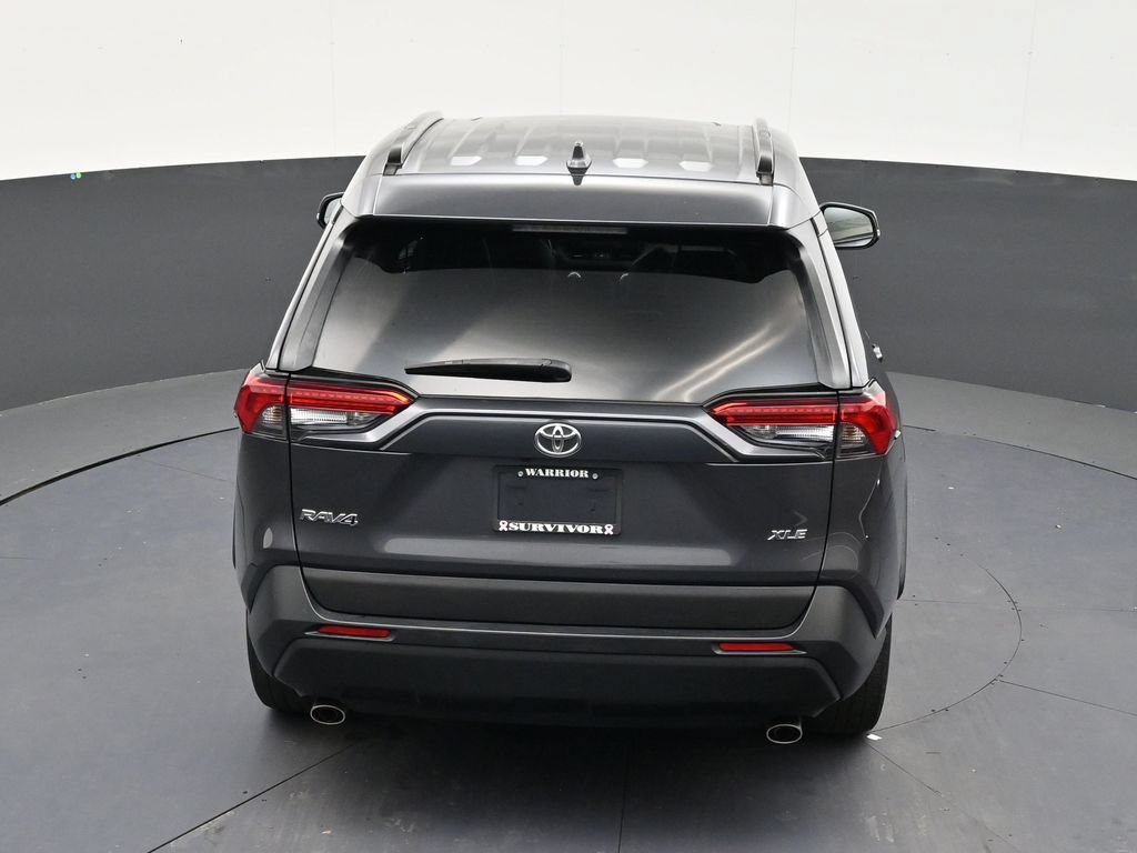 Used 2021 Toyota RAV4 XLE Premium FWD image 15