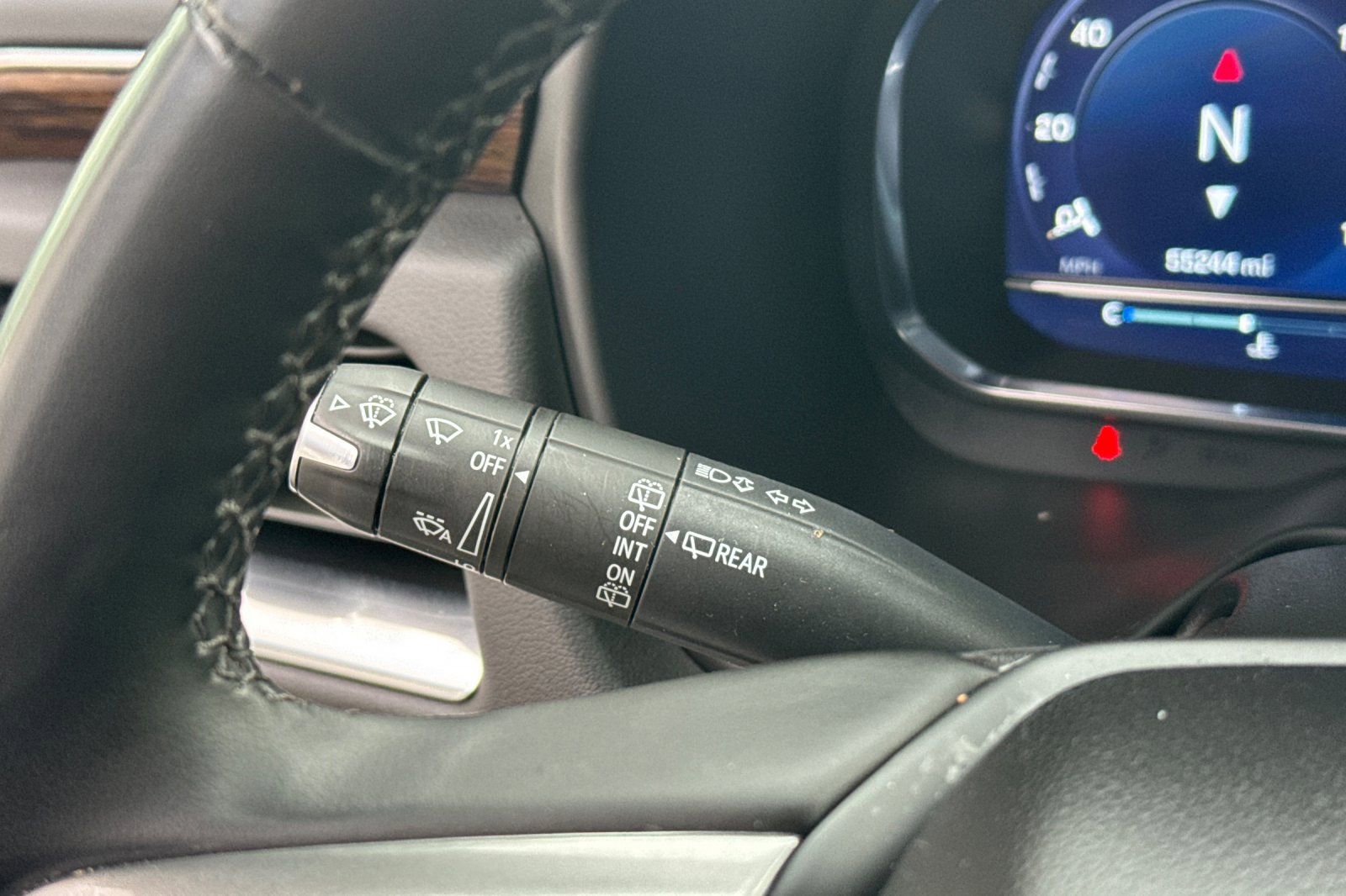 Used 2024 Chevrolet Suburban Premier image 36