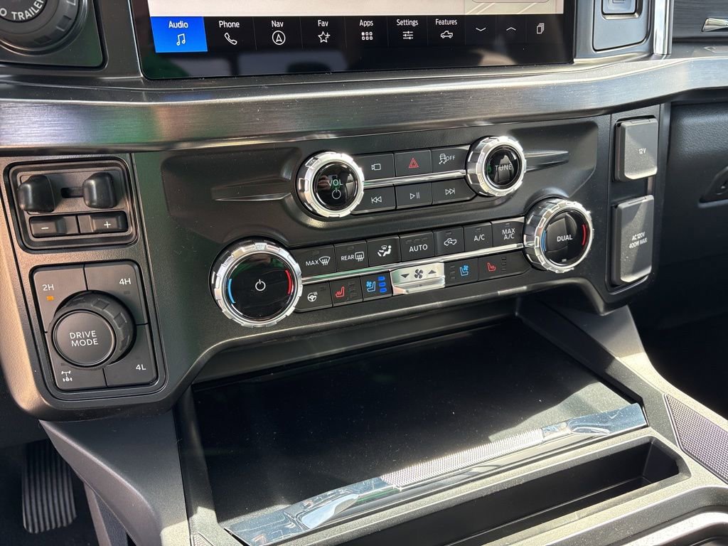 New 2026 Ford F250 Lariat w/ Lariat Premium Package image 23