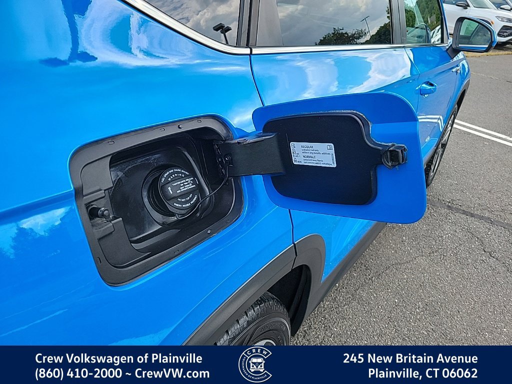 Certified 2024 Volkswagen Taos SE AWD/4WD image 32