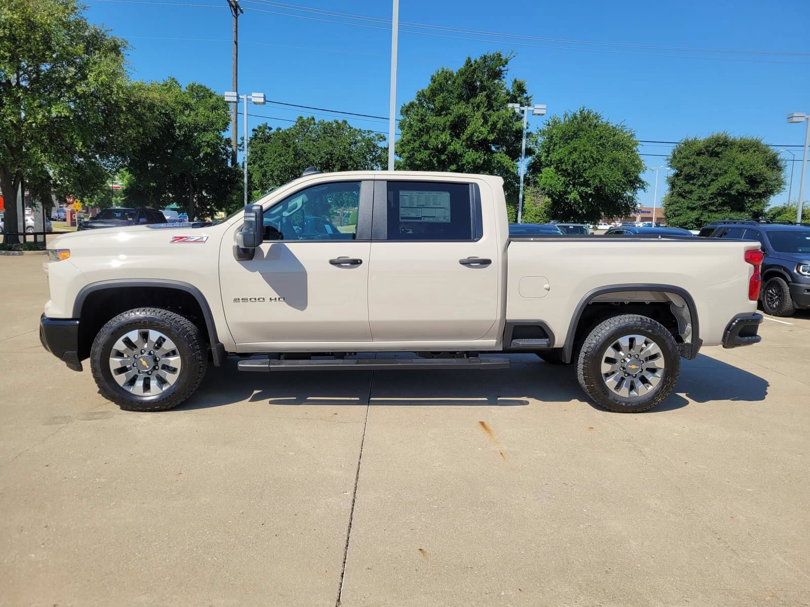 New 2026 Chevrolet Silverado 2500 Custom w/ Custom Value Package AWD/4WD video 2