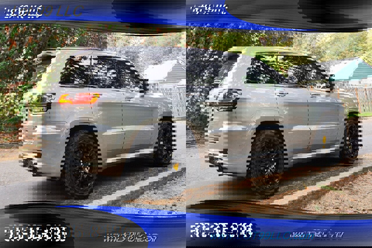 Used 2017 Jeep Grand Cherokee SRT image 9