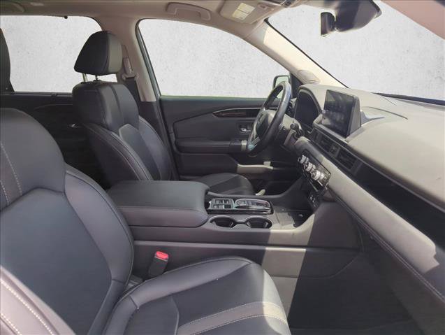 Used 2025 Honda Pilot Touring image 23