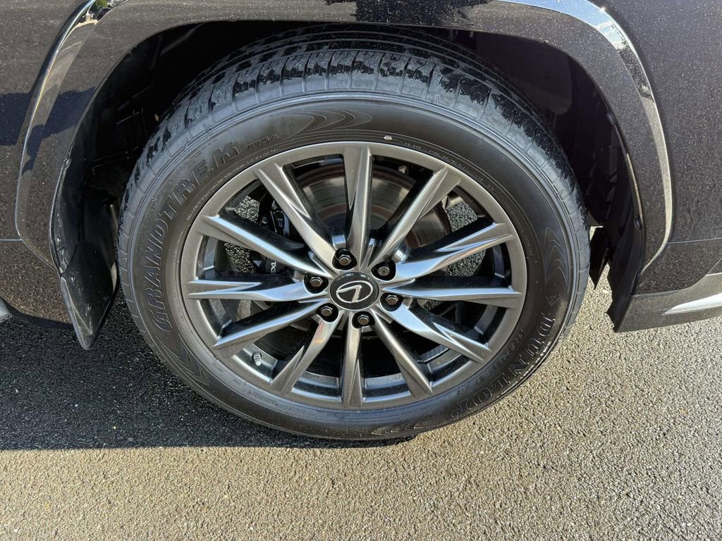 Used 2023 Lexus LX 600 F Sport w/ Accessory Package (Z1) AWD/4WD image 7