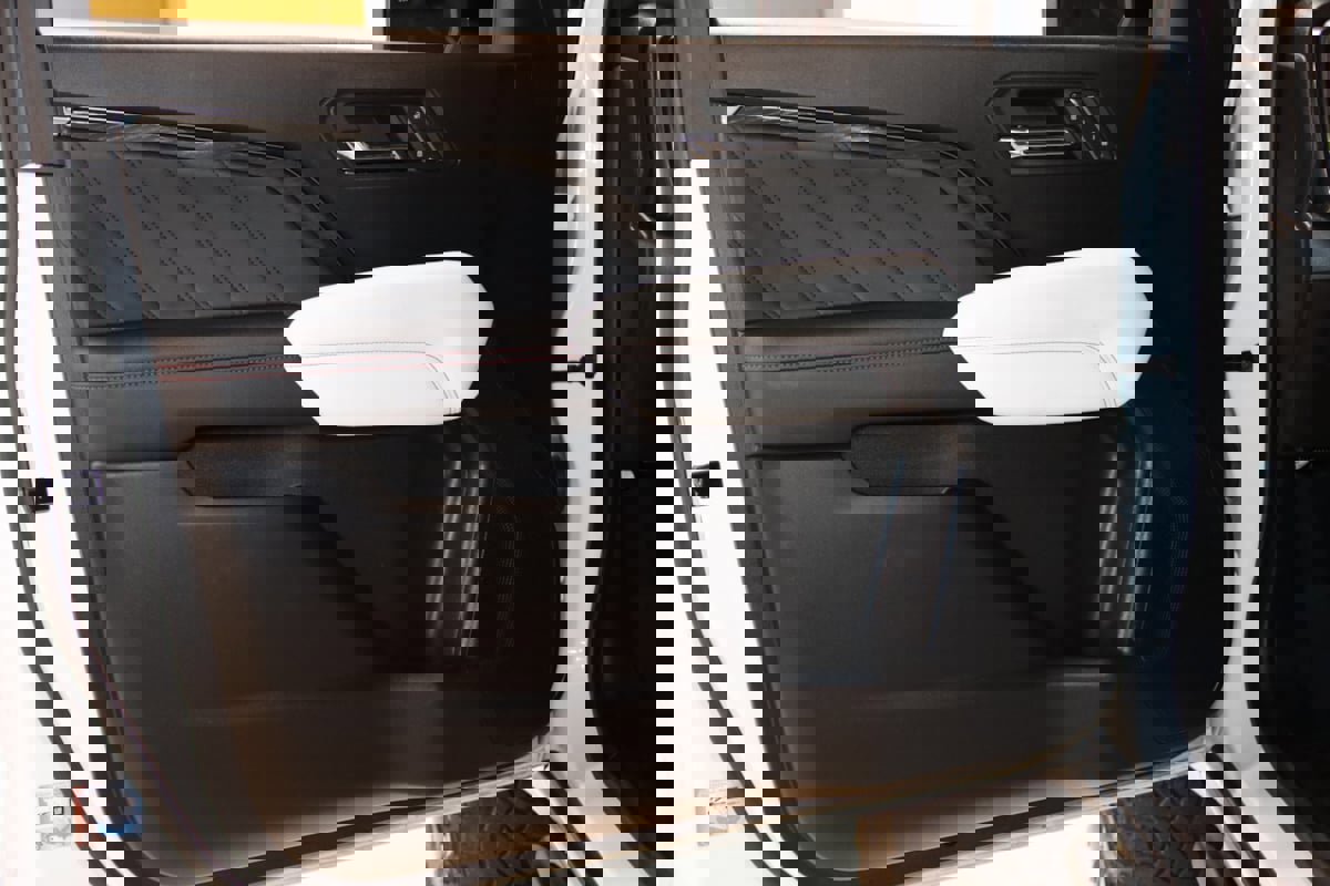 Used 2023 GMC Canyon AT4X image 34