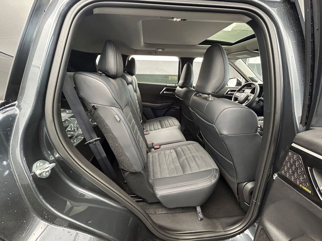 New 2026 Mitsubishi Outlander SE FWD image 39