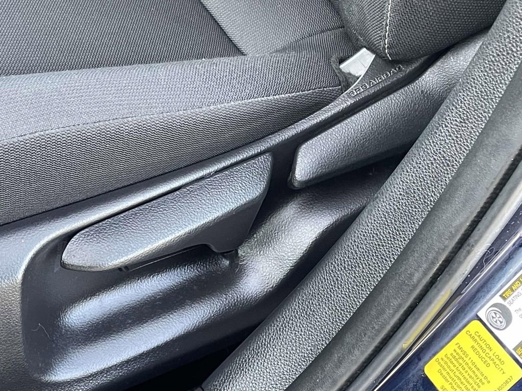 Used 2023 Toyota Corolla LE image 7