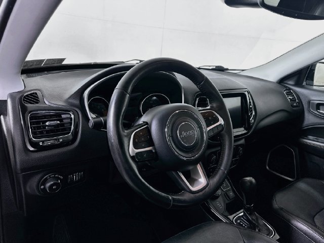 Used 2019 Jeep Compass Limited AWD/4WD image 11