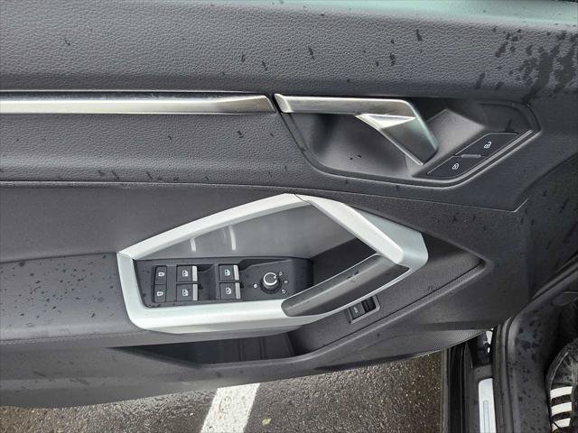 Used 2025 Audi Q3 2.0T Premium AWD/4WD image 23