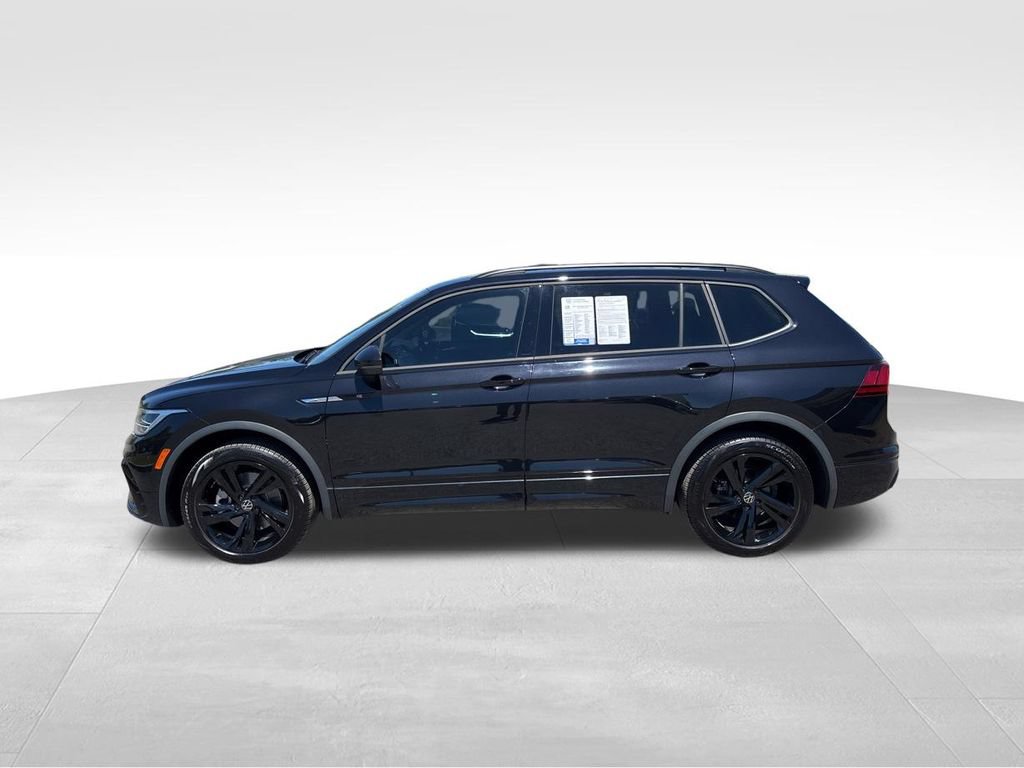 Used 2024 Volkswagen Tiguan SE R-Line FWD image 4