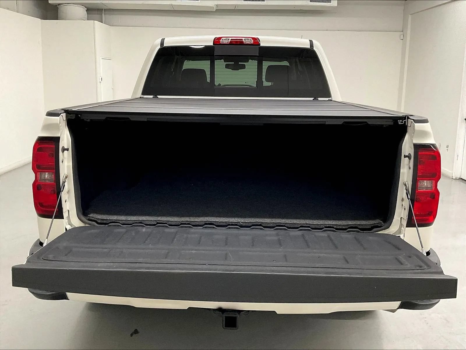 Used 2015 Chevrolet Silverado 1500 High Country AWD/4WD image 30