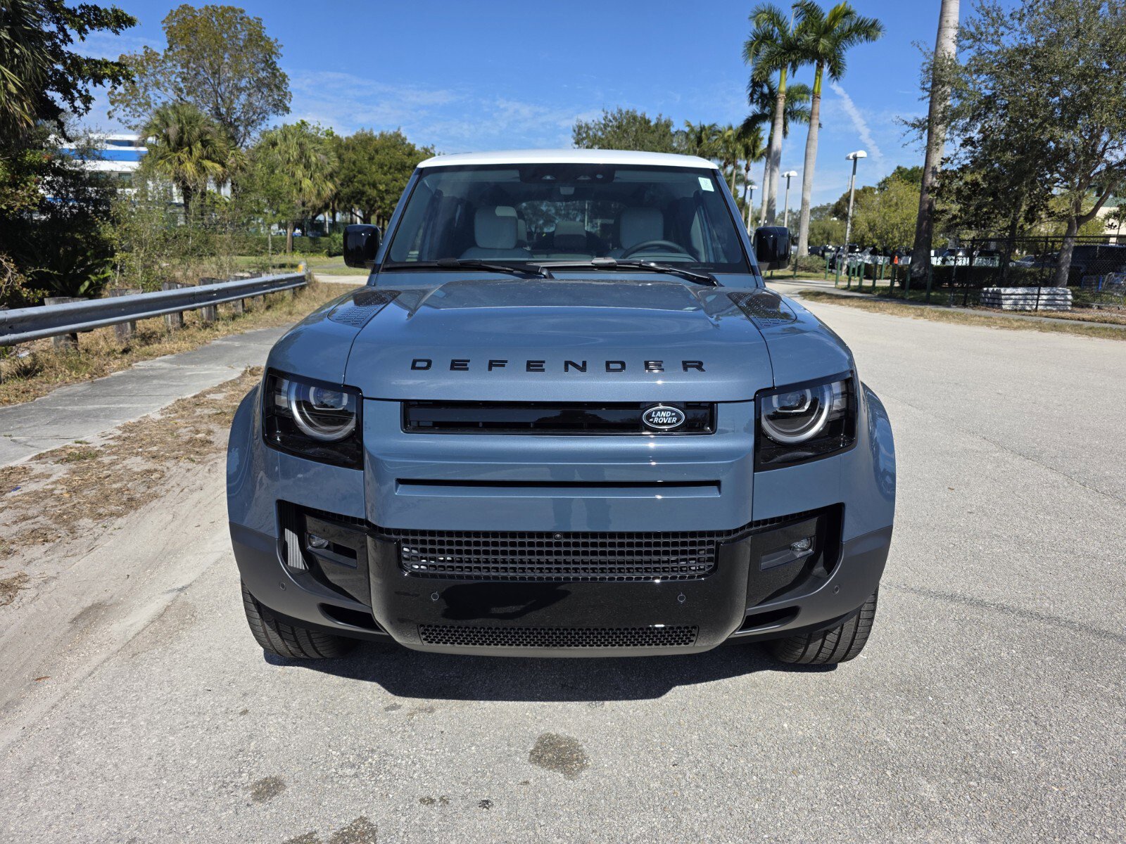 Used 2026 Land Rover Defender 110 S image 8