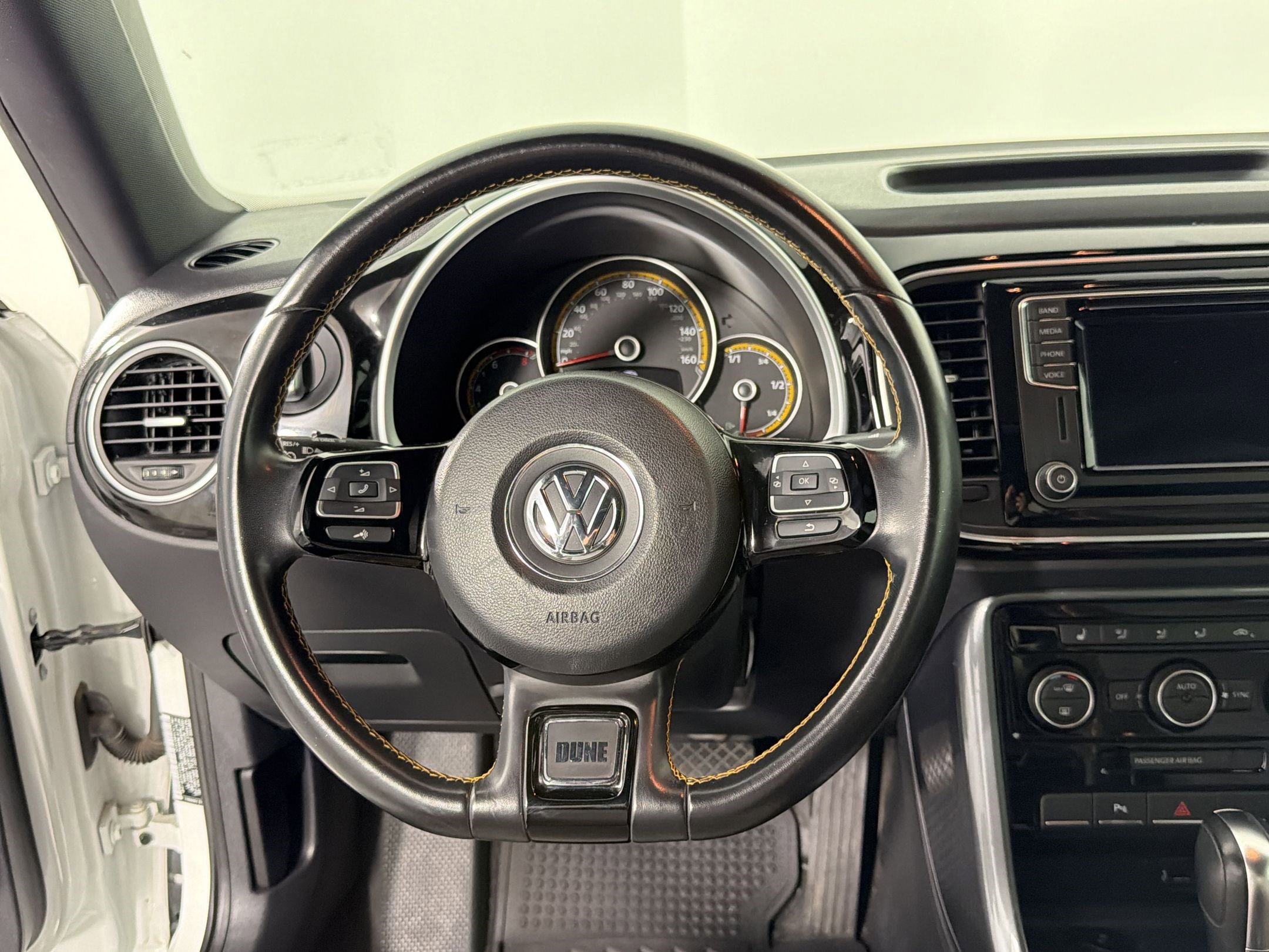 Used 2017 Volkswagen Beetle 1.8T Dune image 20