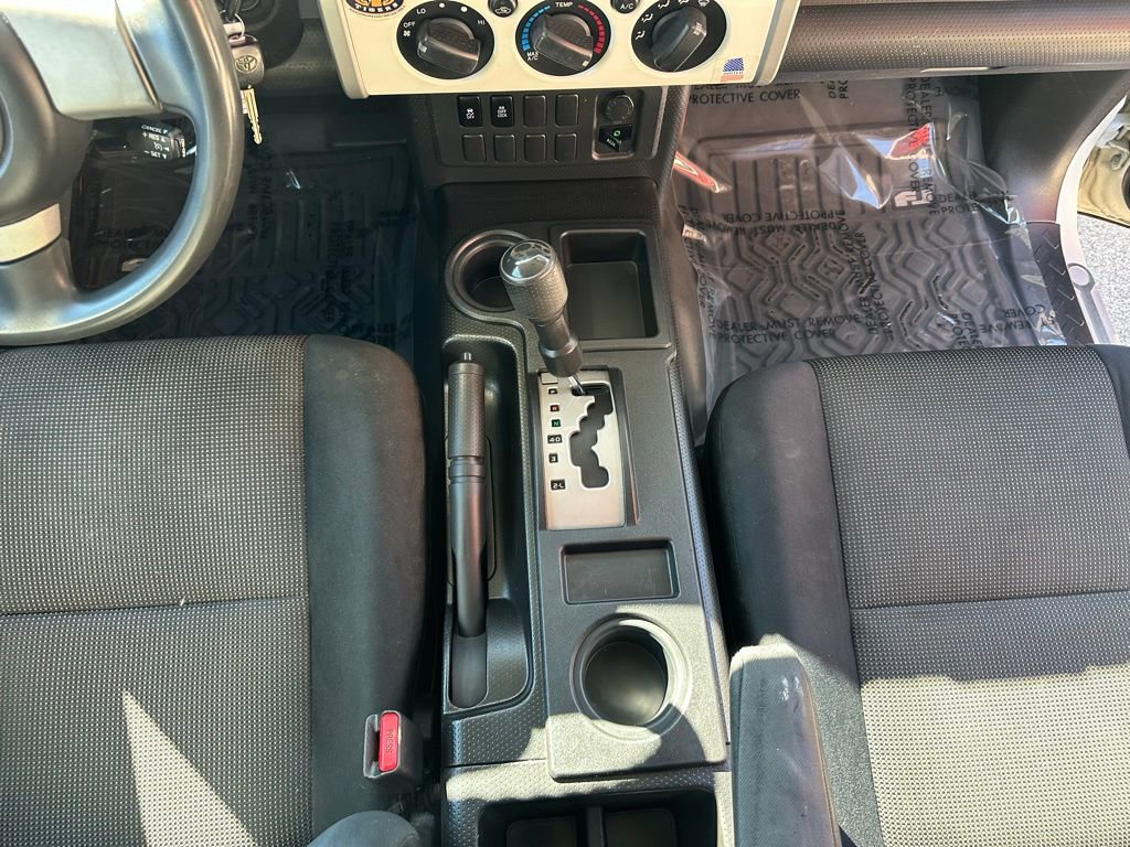 Used 2010 Toyota FJ Cruiser 2WD image 22
