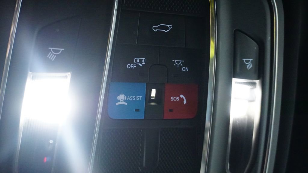 Used 2023 Jeep Grand Cherokee L Laredo image 34