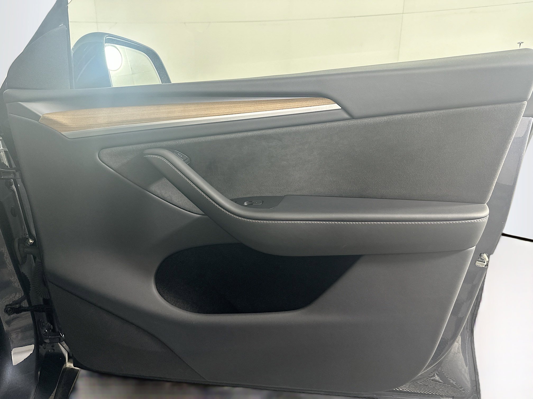 Used 2023 Tesla Model Y Long Range image 33