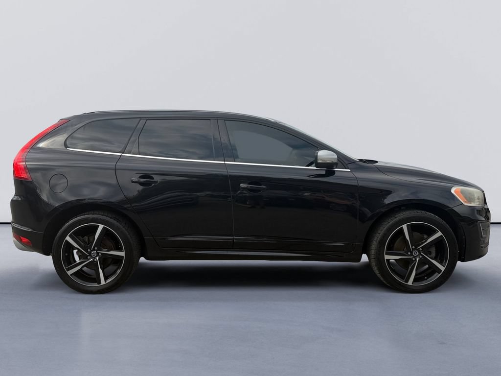 Used 2014 Volvo XC60 T6 R-Design AWD/4WD image 2