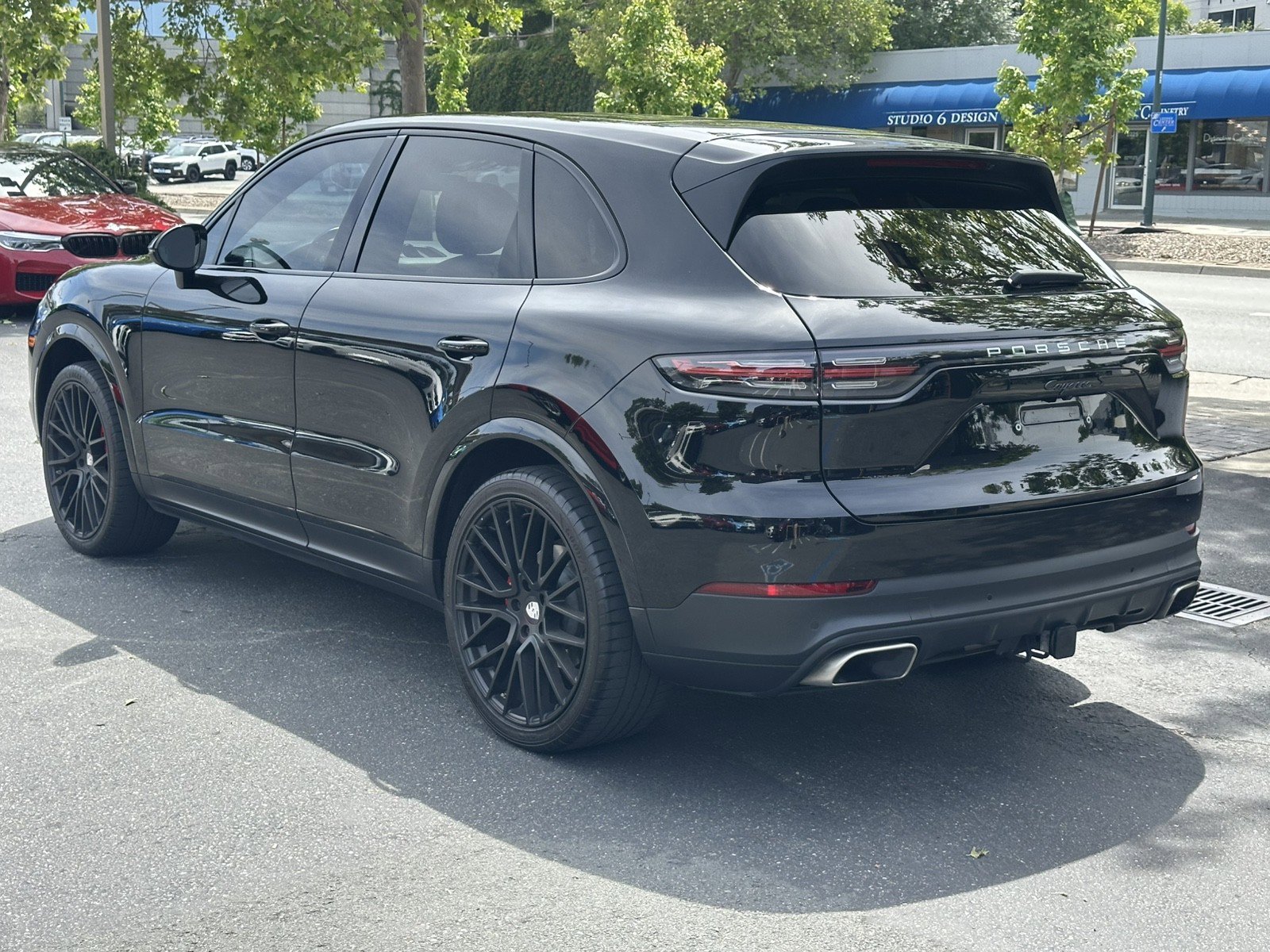Used 2020 Porsche Cayenne AWD/4WD image 12