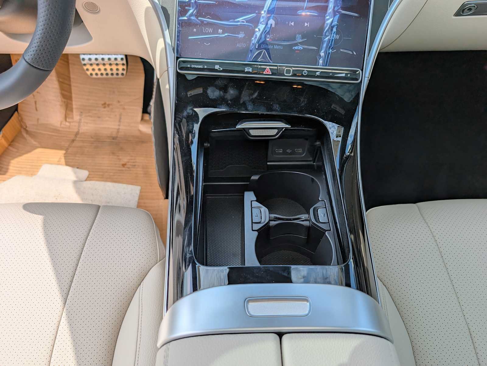 New 2026 Mercedes-Benz CLE 300 4MATIC Coupe image 13