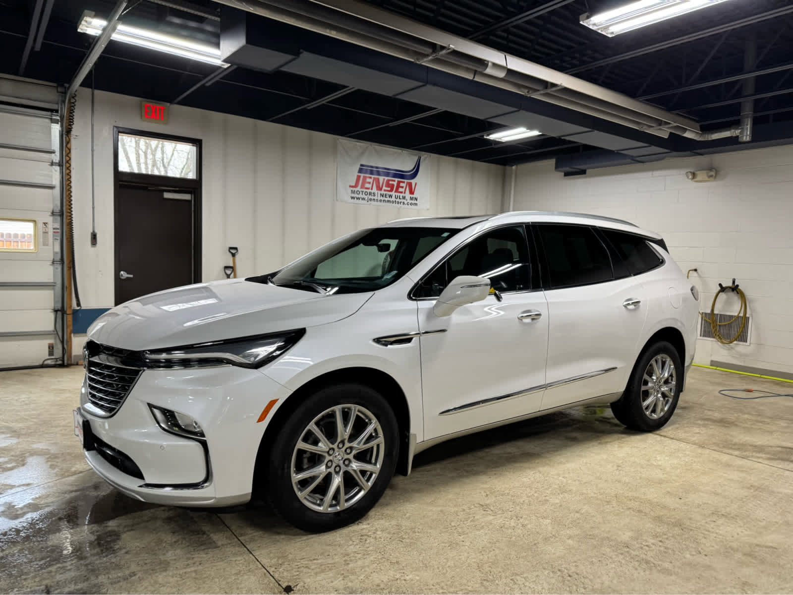Certified 2023 Buick Enclave Premium w/ Experience Buick Package image 1