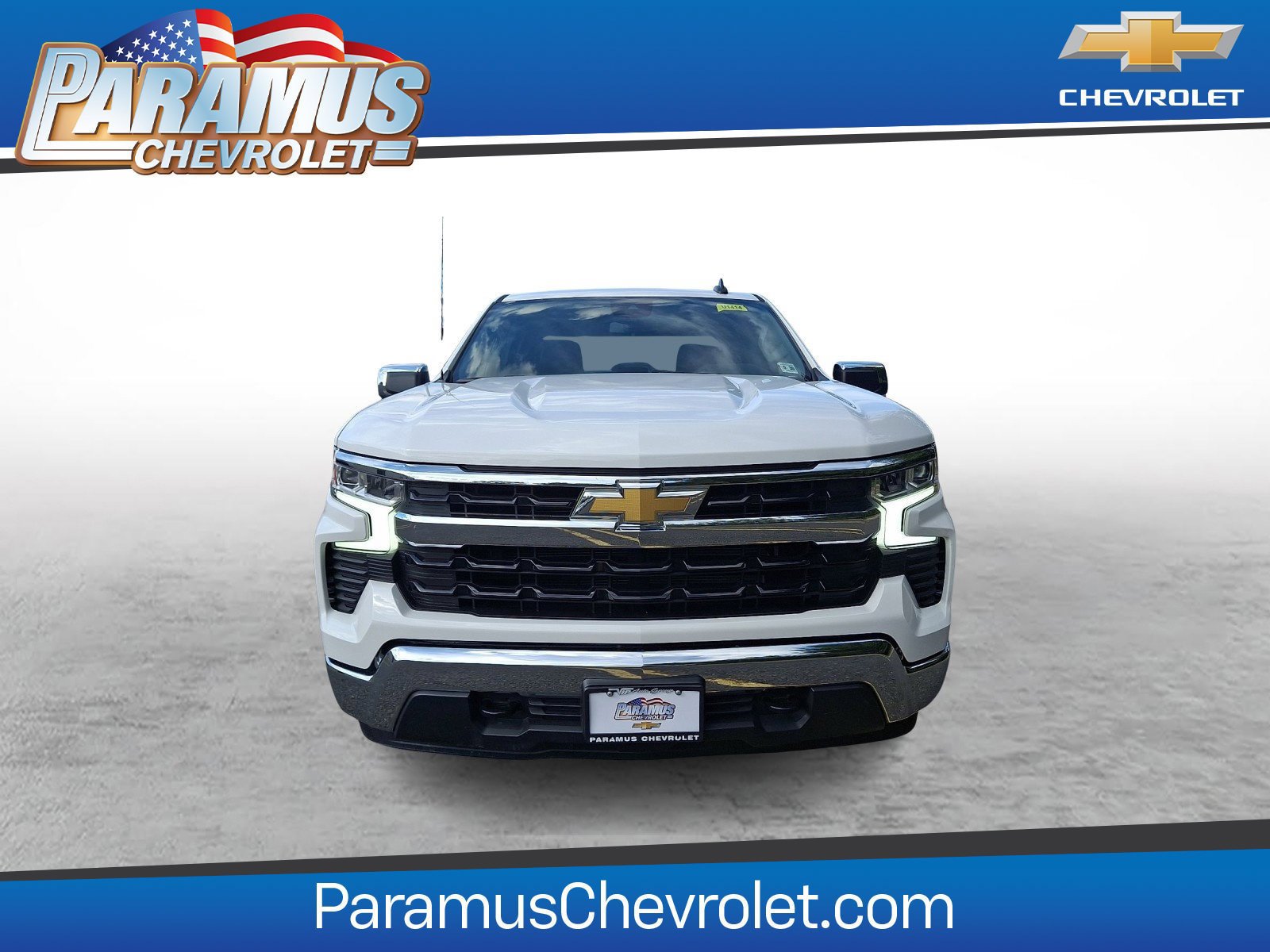Used 2026 Chevrolet Silverado 1500 LT AWD/4WD image 2