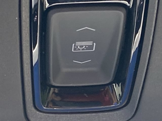 Certified 2026 Cadillac Lyriq Signature Luxury w/ Nappa Leather Package AWD/4WD image 37