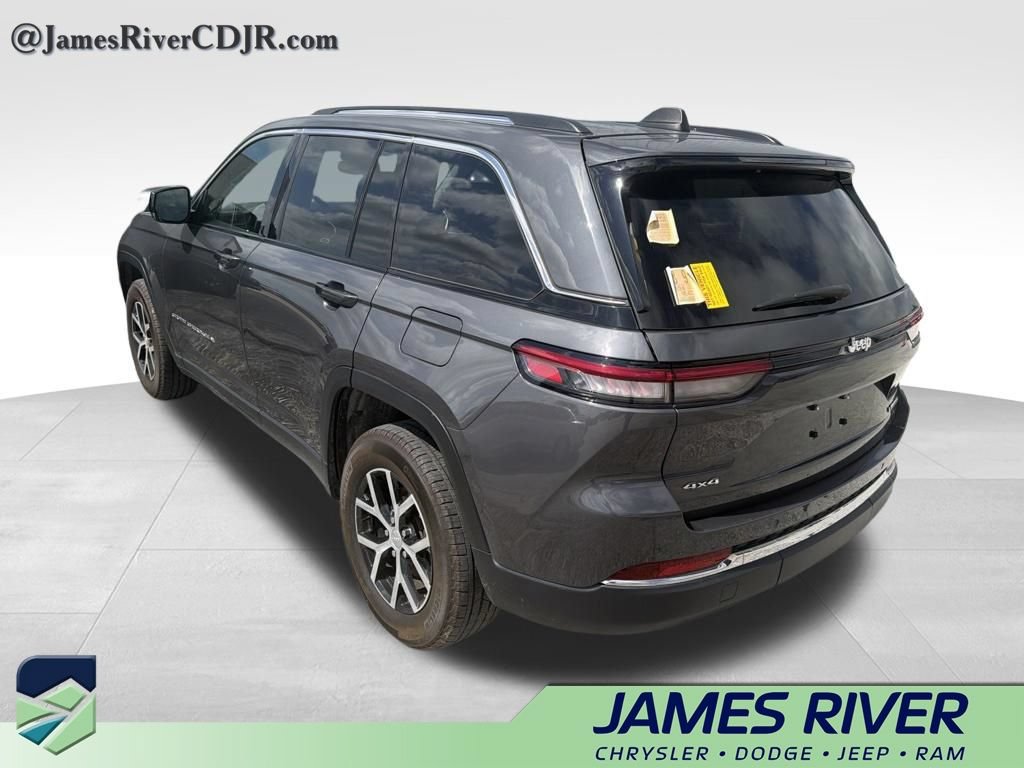 Used 2024 Jeep Grand Cherokee Limited AWD/4WD image 8