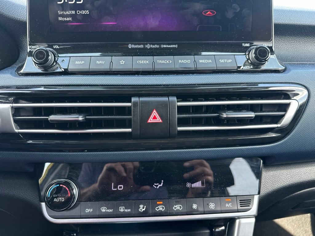 Certified 2023 Kia Seltos Nightfall Edition AWD/4WD image 19