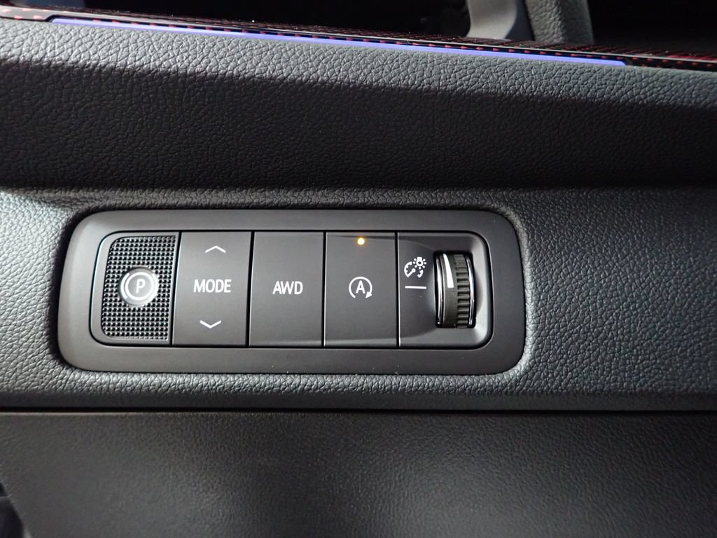 New 2027 Chevrolet Traverse RS w/ LPO, Floor Liner Package AWD/4WD image 27