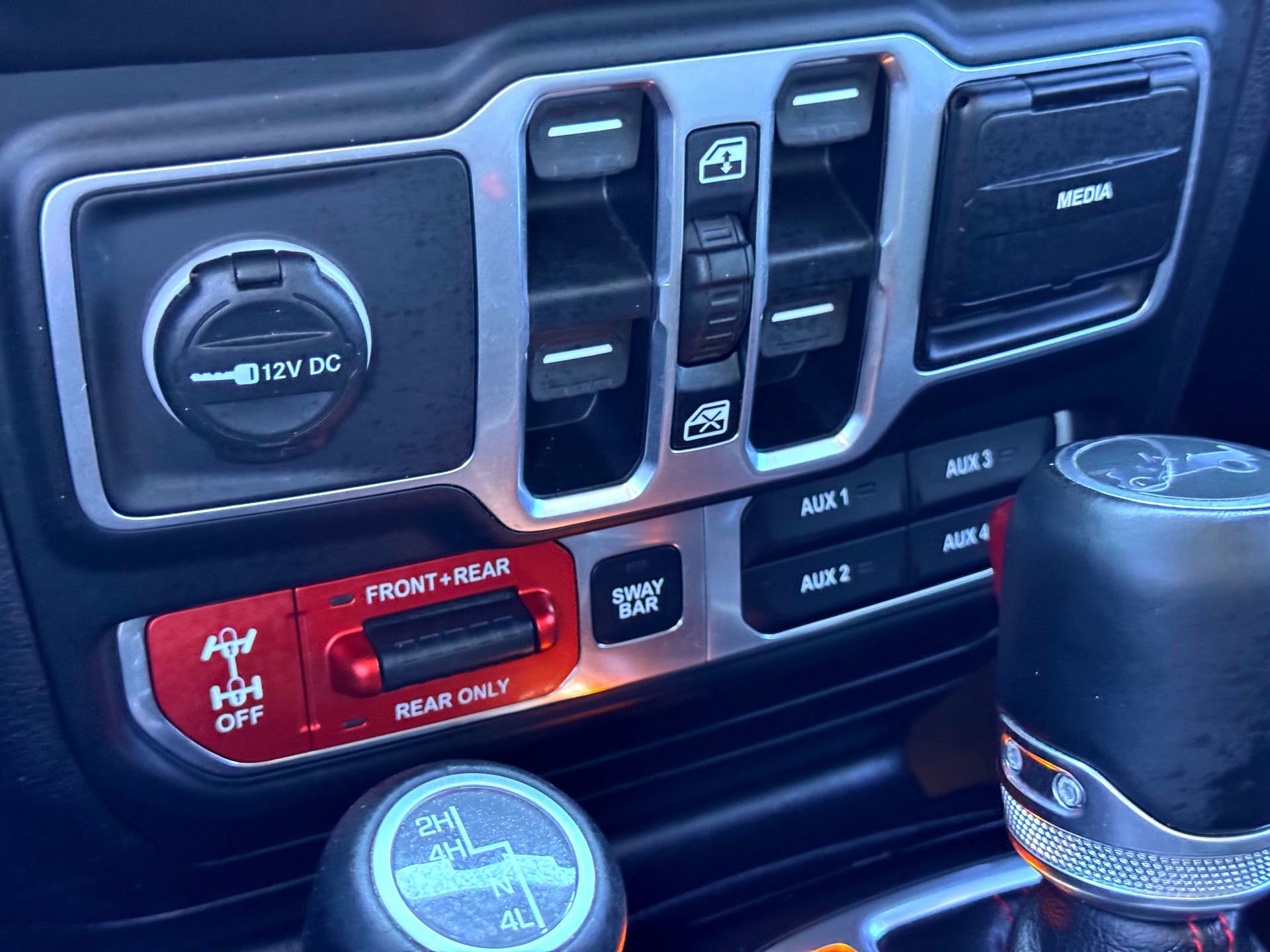 Used 2018 Jeep Wrangler Unlimited Rubicon image 28