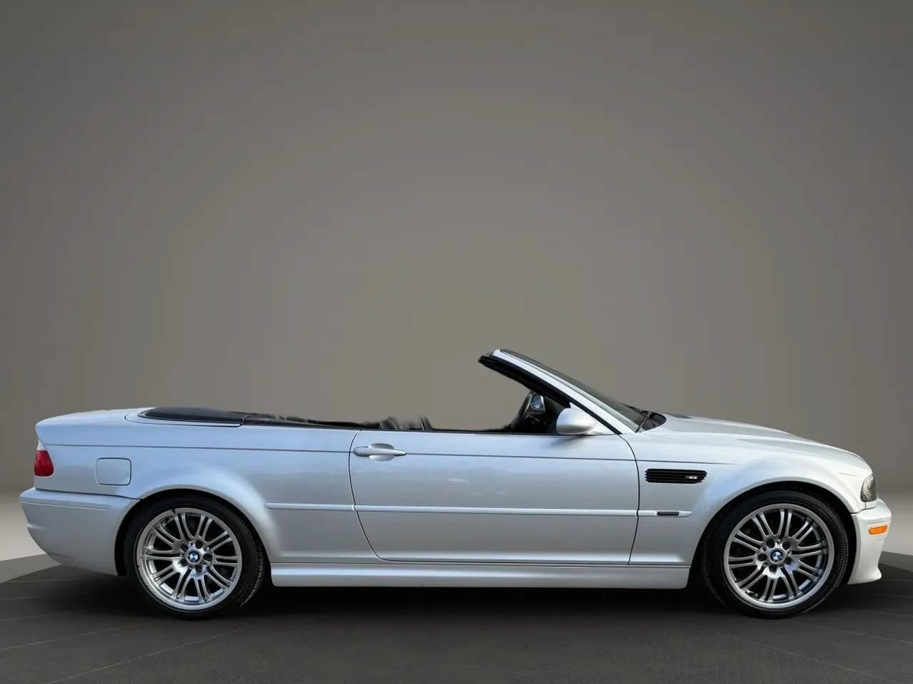 Used 2002 BMW M3 Convertible RWD image 16