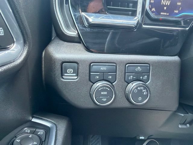Used 2024 Chevrolet Silverado 1500 LT AWD/4WD image 23