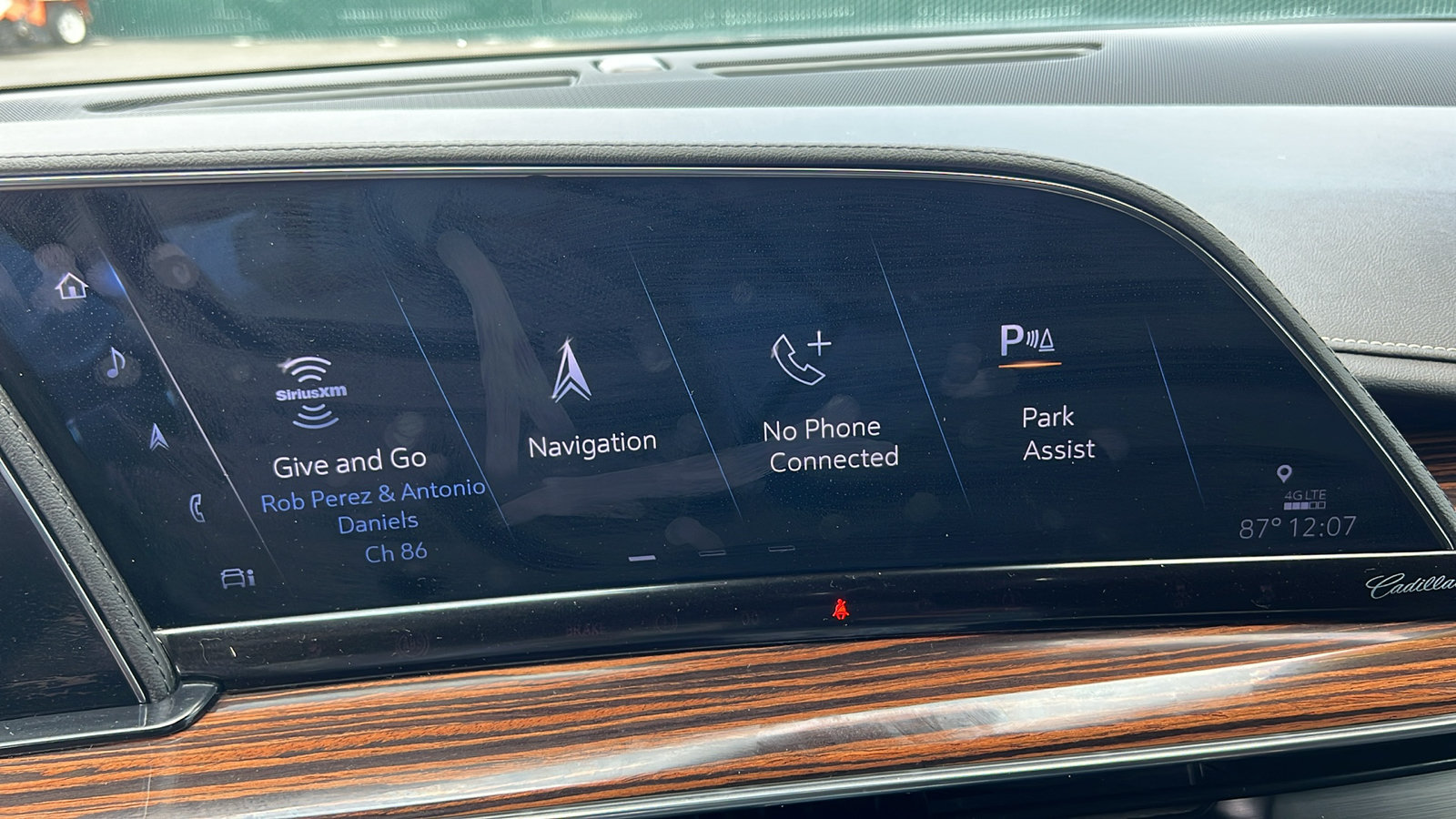 Used 2022 Cadillac Escalade ESV Luxury AWD/4WD image 26
