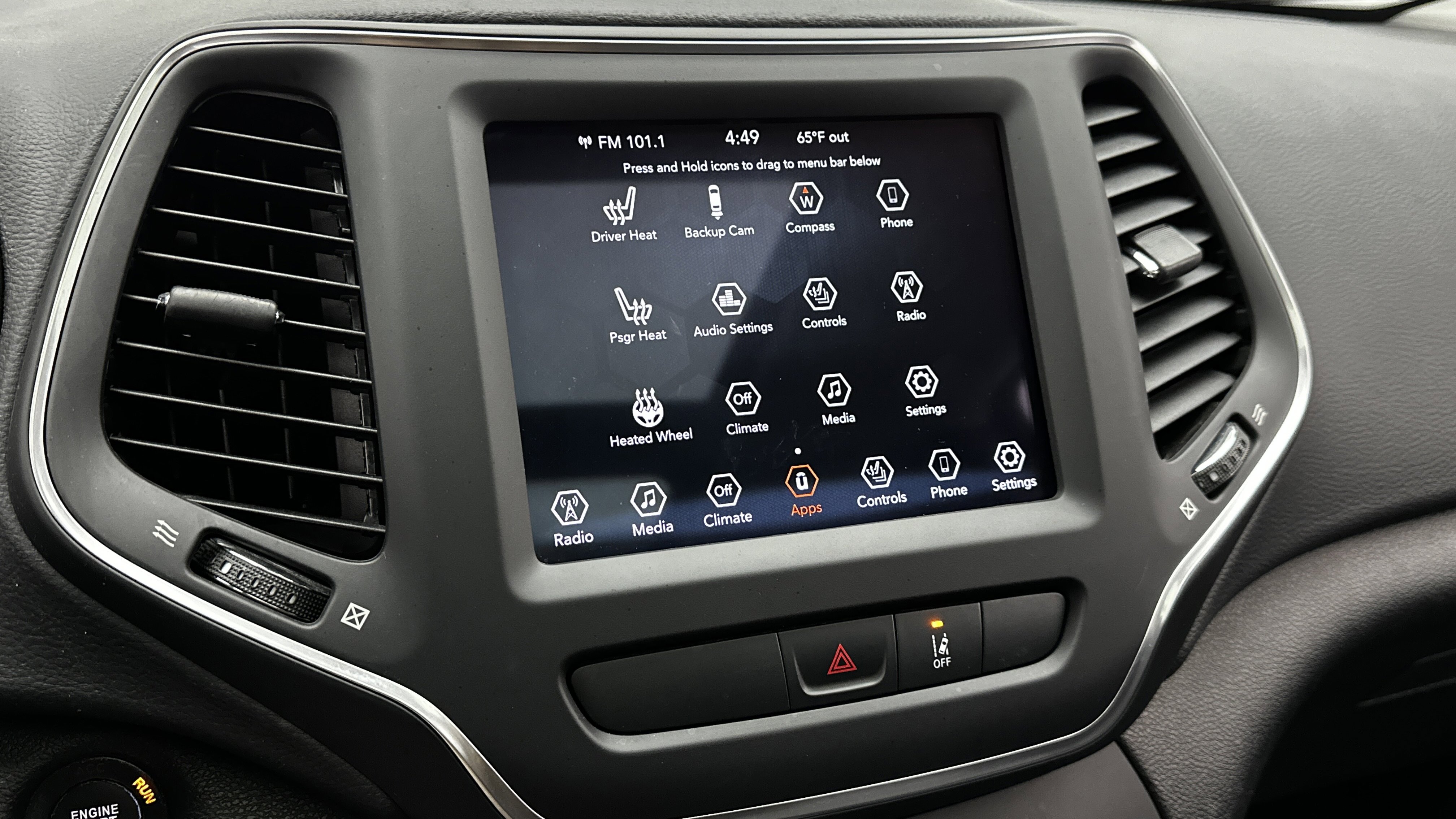 Used 2022 Jeep Cherokee Latitude Lux w/ Sun & Sound Group AWD/4WD image 18