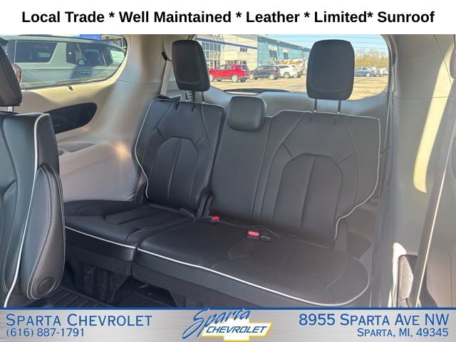 Used 2022 Chrysler Pacifica Limited image 27