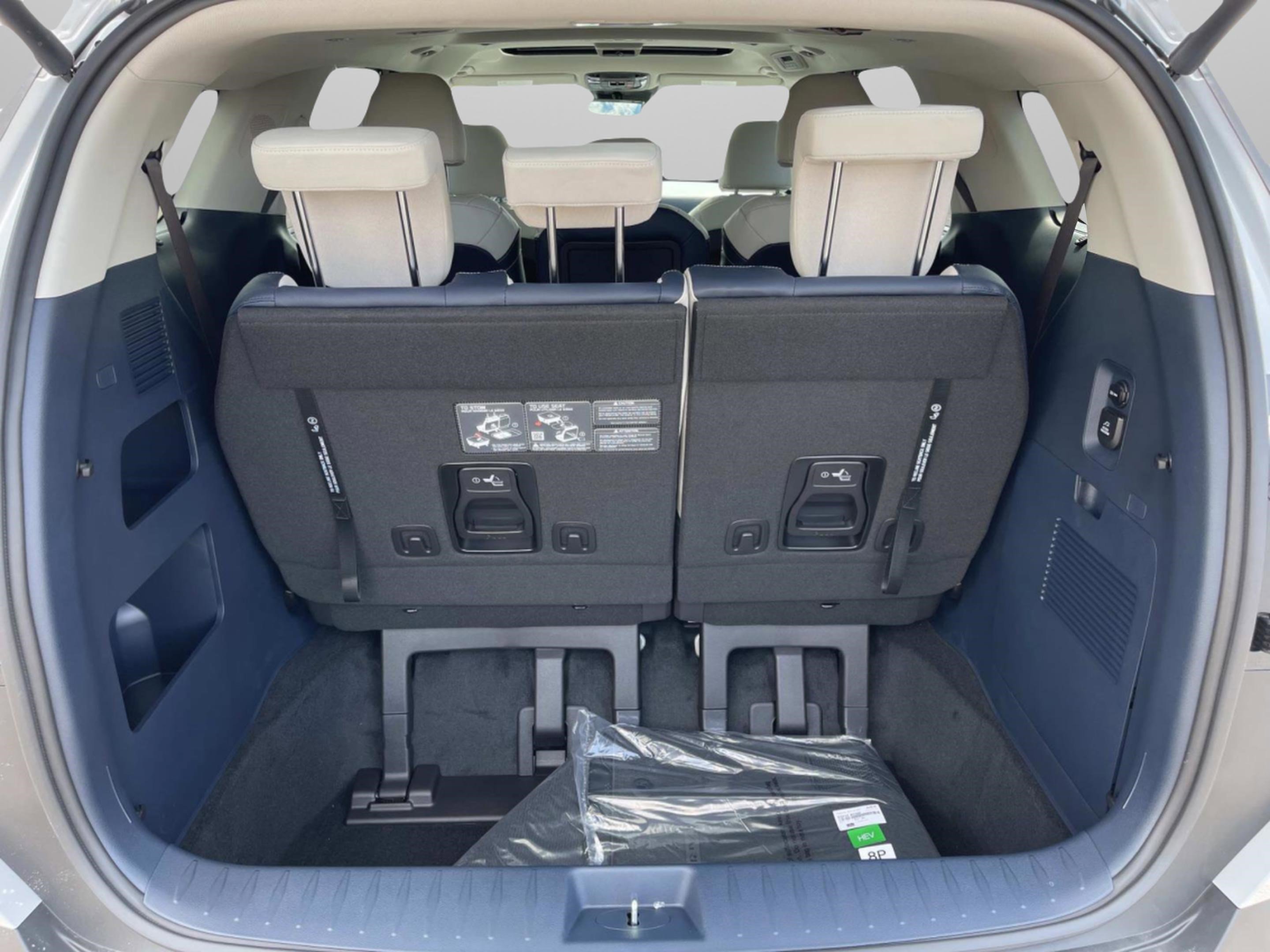 New 2026 Kia Carnival SX Prestige image 31
