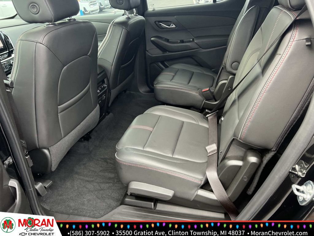 Certified 2023 Chevrolet Traverse RS w/ LPO, Floor Liner Package image 12