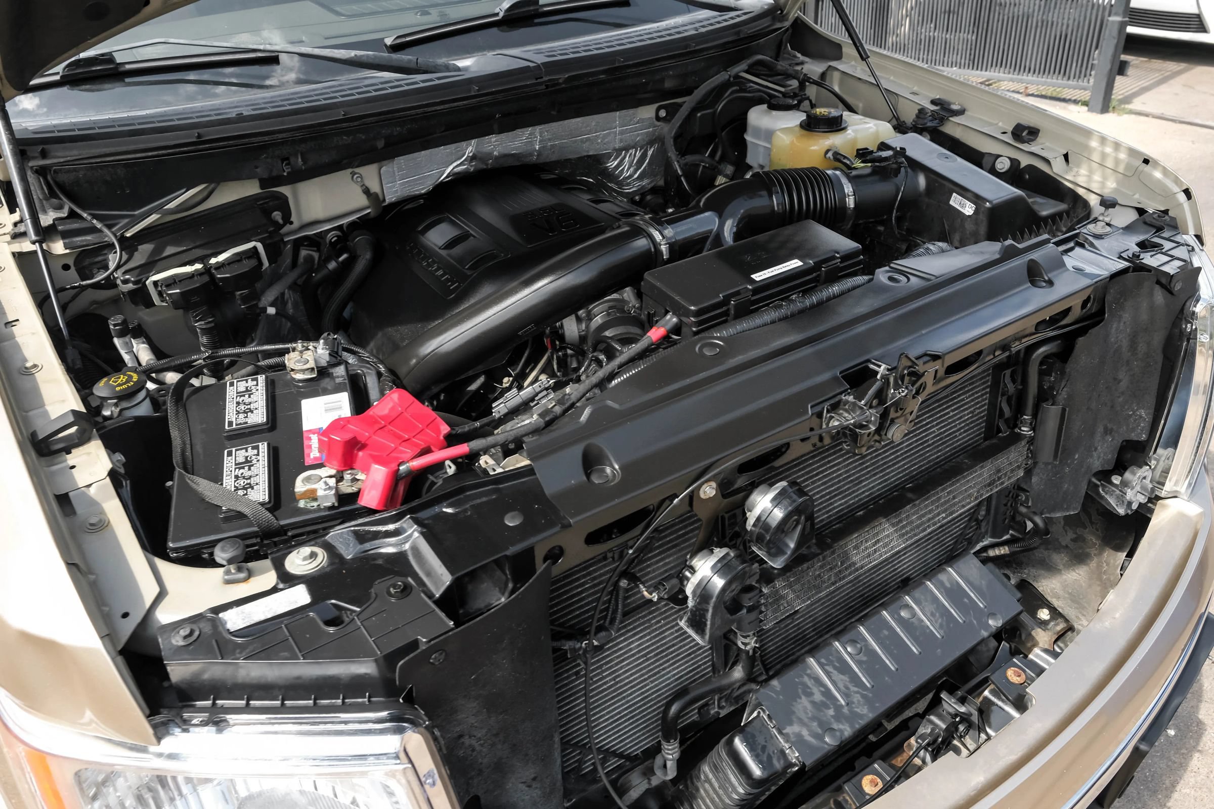 Used 2012 Ford F150 Lariat w/ Lariat Chrome Pkg AWD/4WD image 43