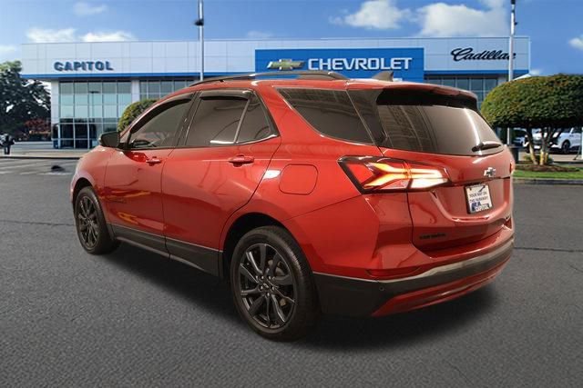 Used 2022 Chevrolet Equinox RS w/ RS Leather Package image 5