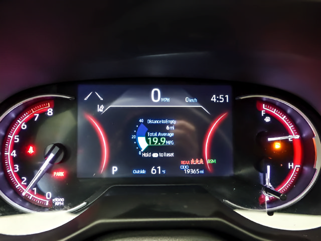 Used 2024 Toyota RAV4 LE AWD/4WD image 15