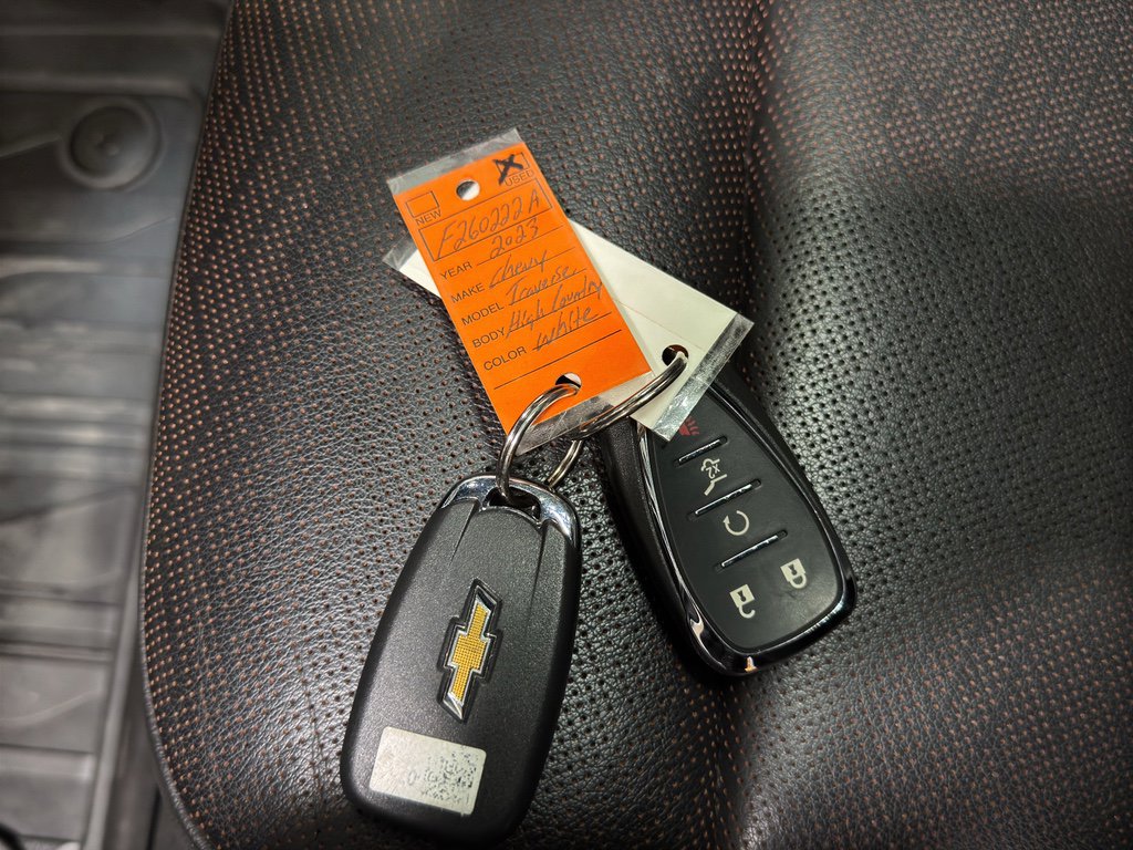 Used 2023 Chevrolet Traverse High Country image 46